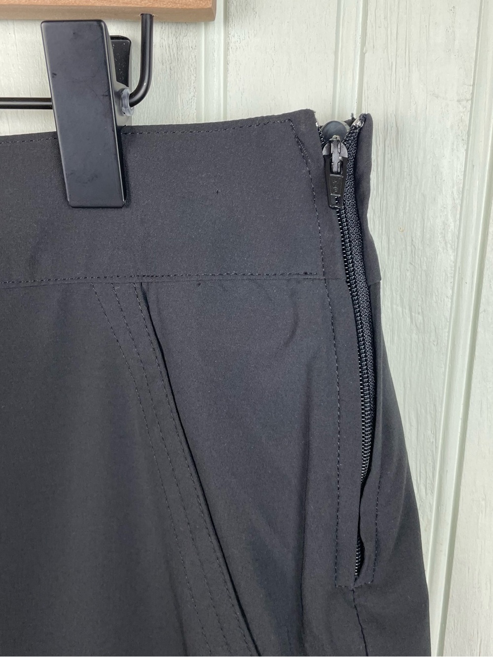 Jamie Sadock Airwear Golf Skort Size 12 Black with Silver Trims #81330 Skirt - Picture 6 of 9